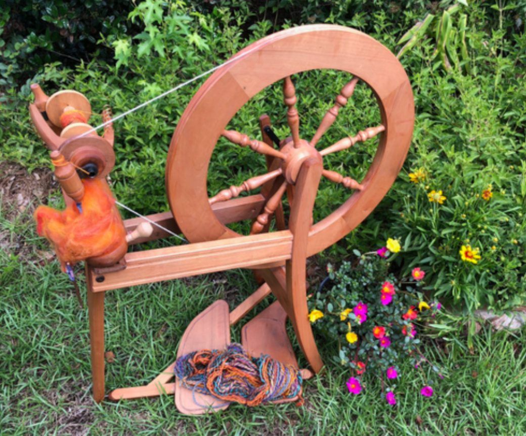 Taste of Spinning Yarn on a Spinning Wheel for Beginners