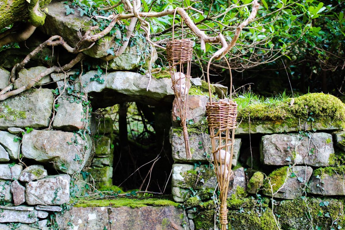 Willow bird feeders workshop