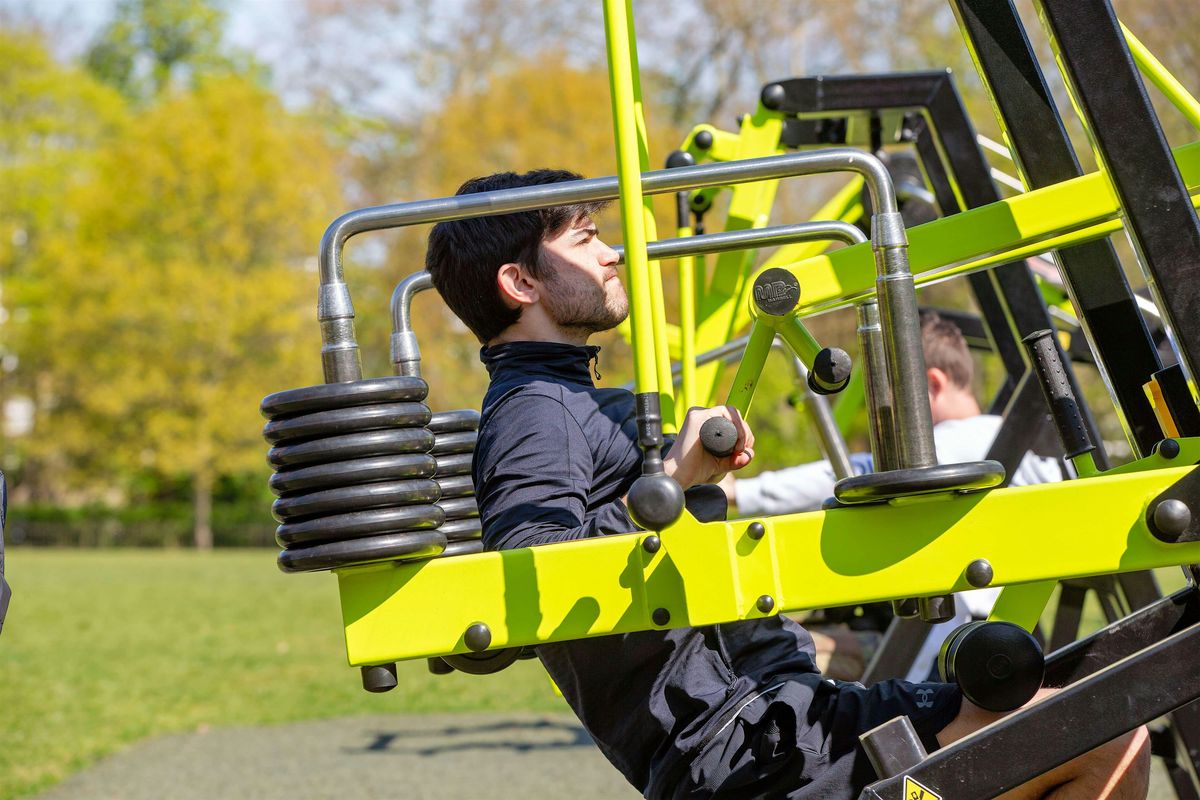 Free PT-led workout at Holland Park outdoor gym