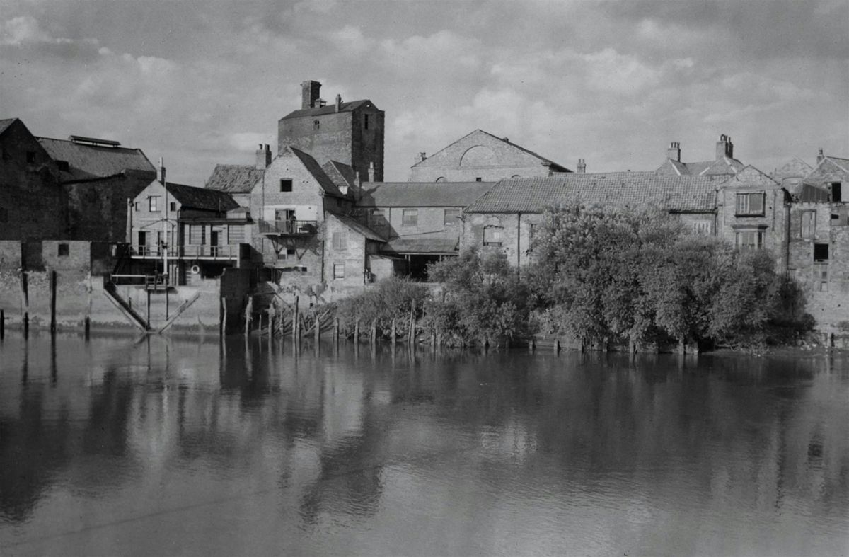 Christmas Riverside Ghost Stories