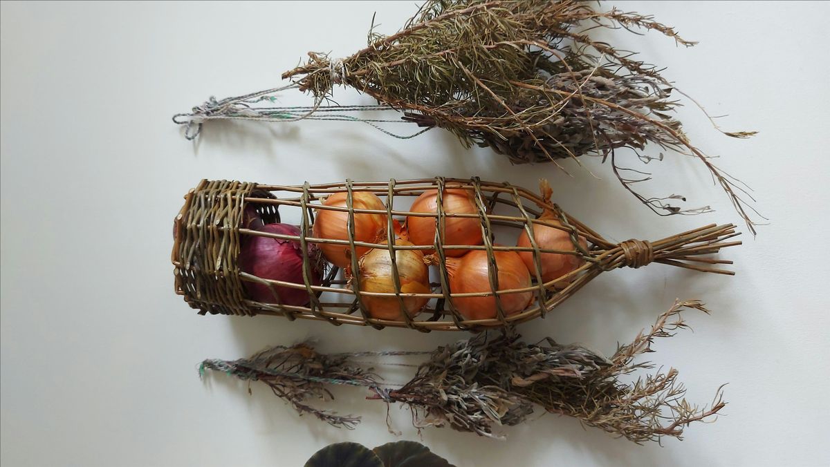 Weave an Onion Basket- Craft Workshop with Judith Needham