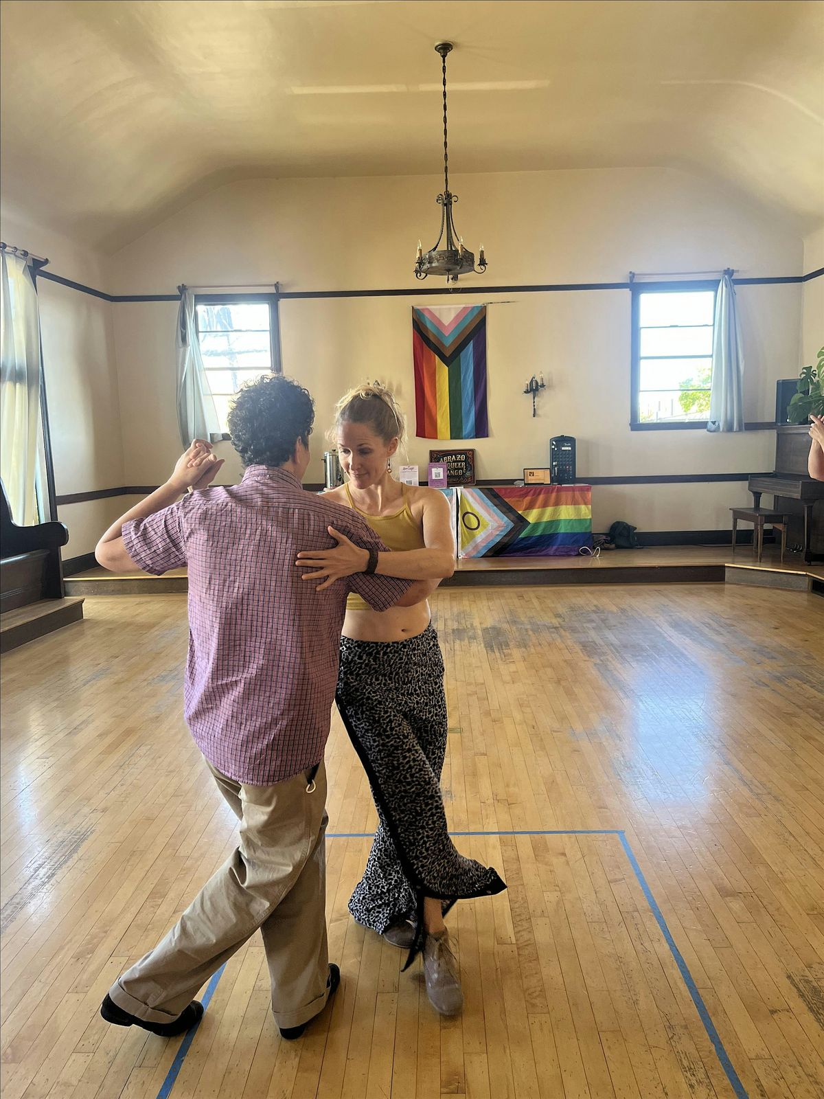 Beginning tango dance classes with Mira Barakat (3 dates)