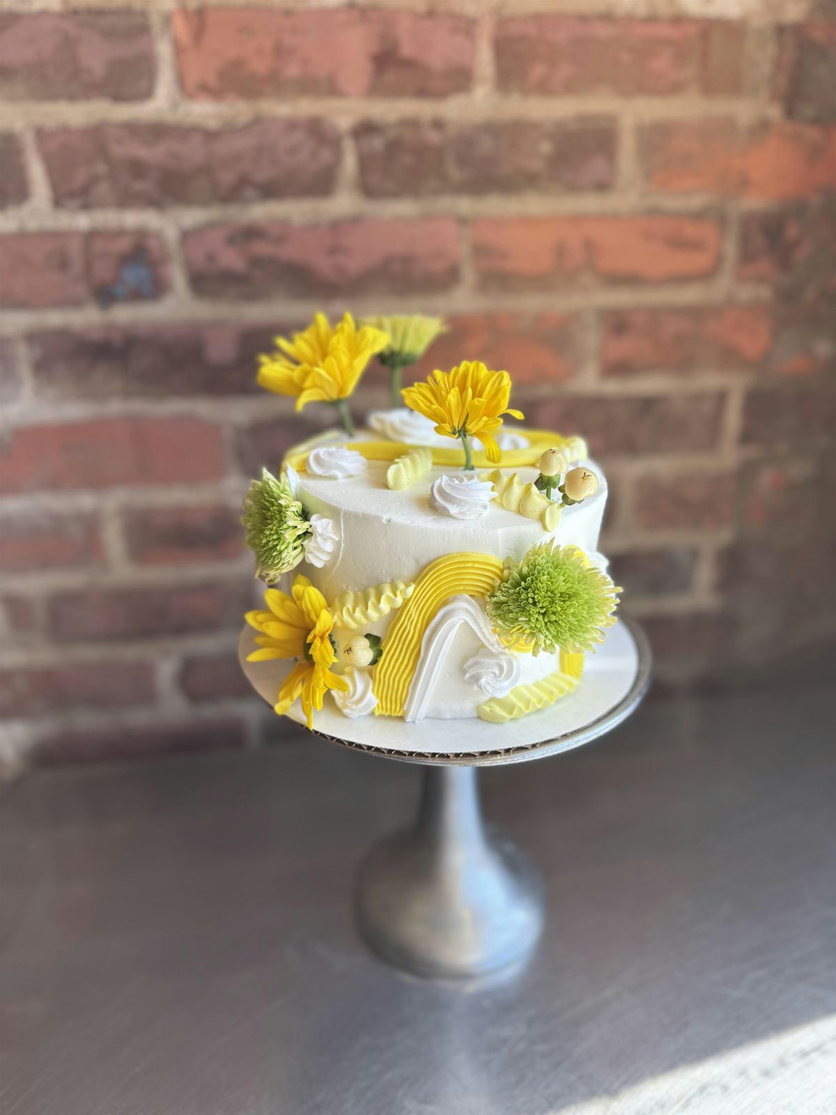A Sip of Summer, Cake Decorating and Wine Tasting Workshop