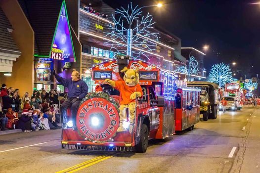 Gatlinburg Tn Christmas Parade 2022 Fantasy Of Lights Christmas Parade 2021, Online, 3 December 2021