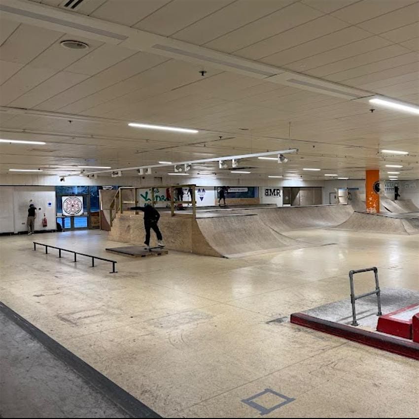 Informal networking at Pitt Street Skate Park Cafe in Portsmouth