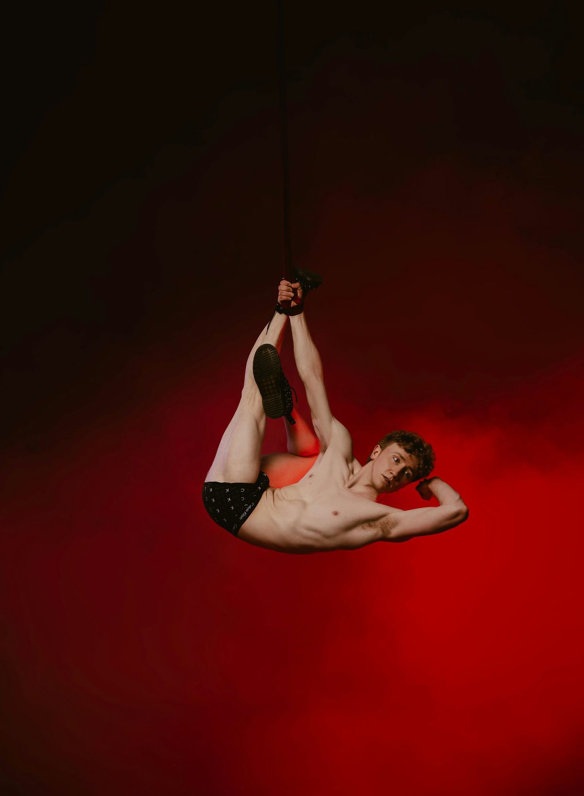 Aerial Loops with Robbie H\u00e9bert
