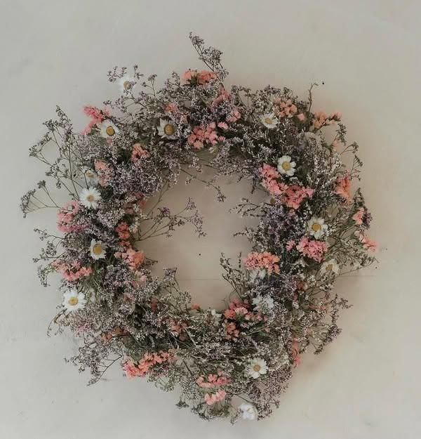 DRIED SPRING WREATH WORKSHOP