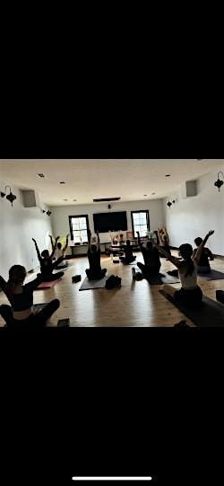 Pain Free Seminar with Sarah (Pre-yoga session)