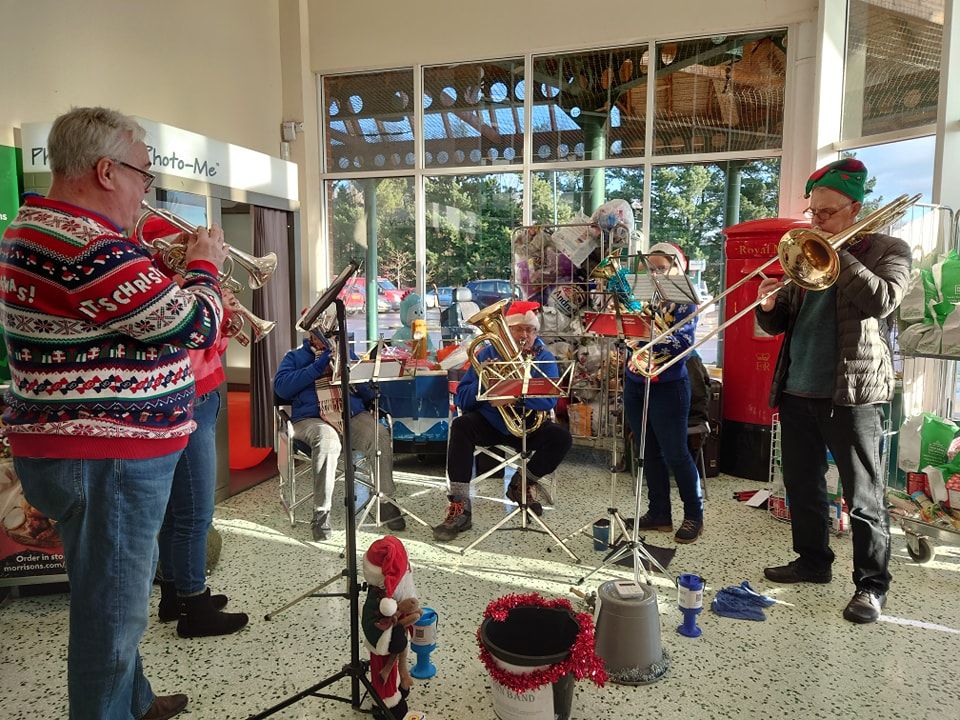 Carolling at Tewkesbury Morrisons