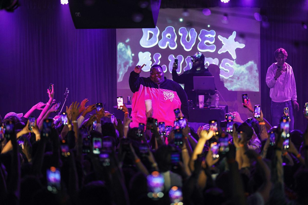 Dave Blunts Live at The Paper Tiger