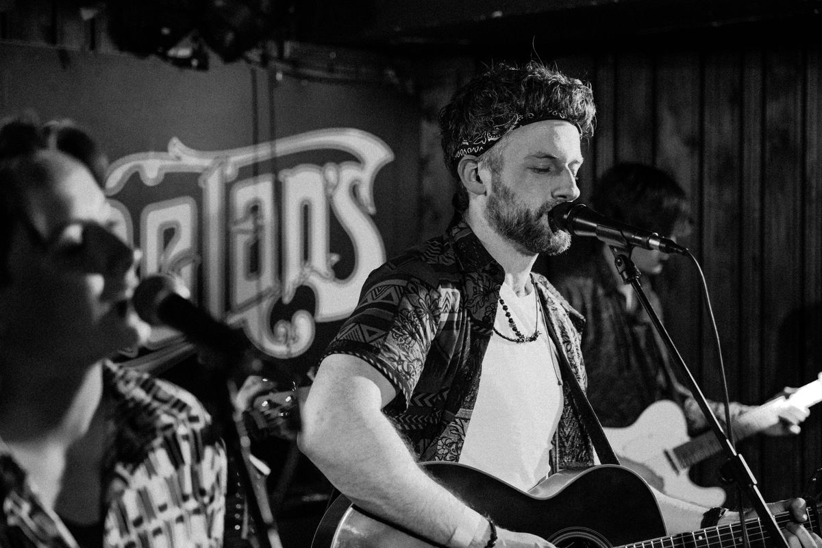 Kevin Quigley & The Great Ideas live at Curveball, The Button Factory