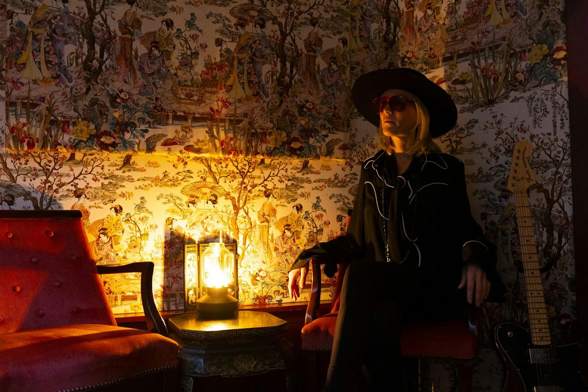 Bird Live  Accoustic shows 12 noon & 1pm at Caffe Nero