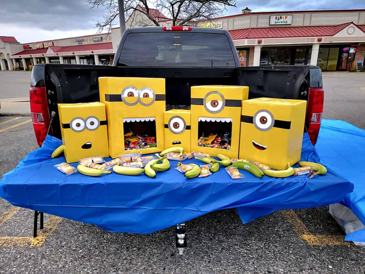 Belated Trunk-or-Treat