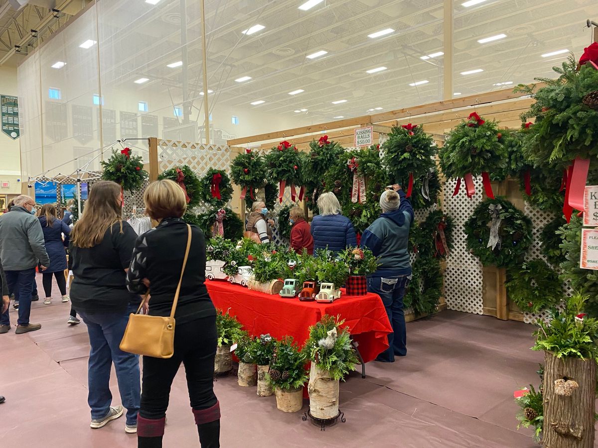 Outdoor Decor at TC West Craft Show