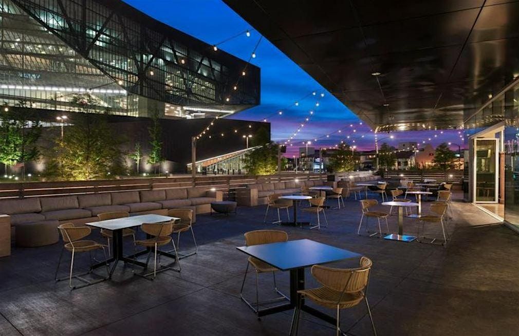 DFW Professionals Mixer - * Networking and Cocktails* Safe & Fun!