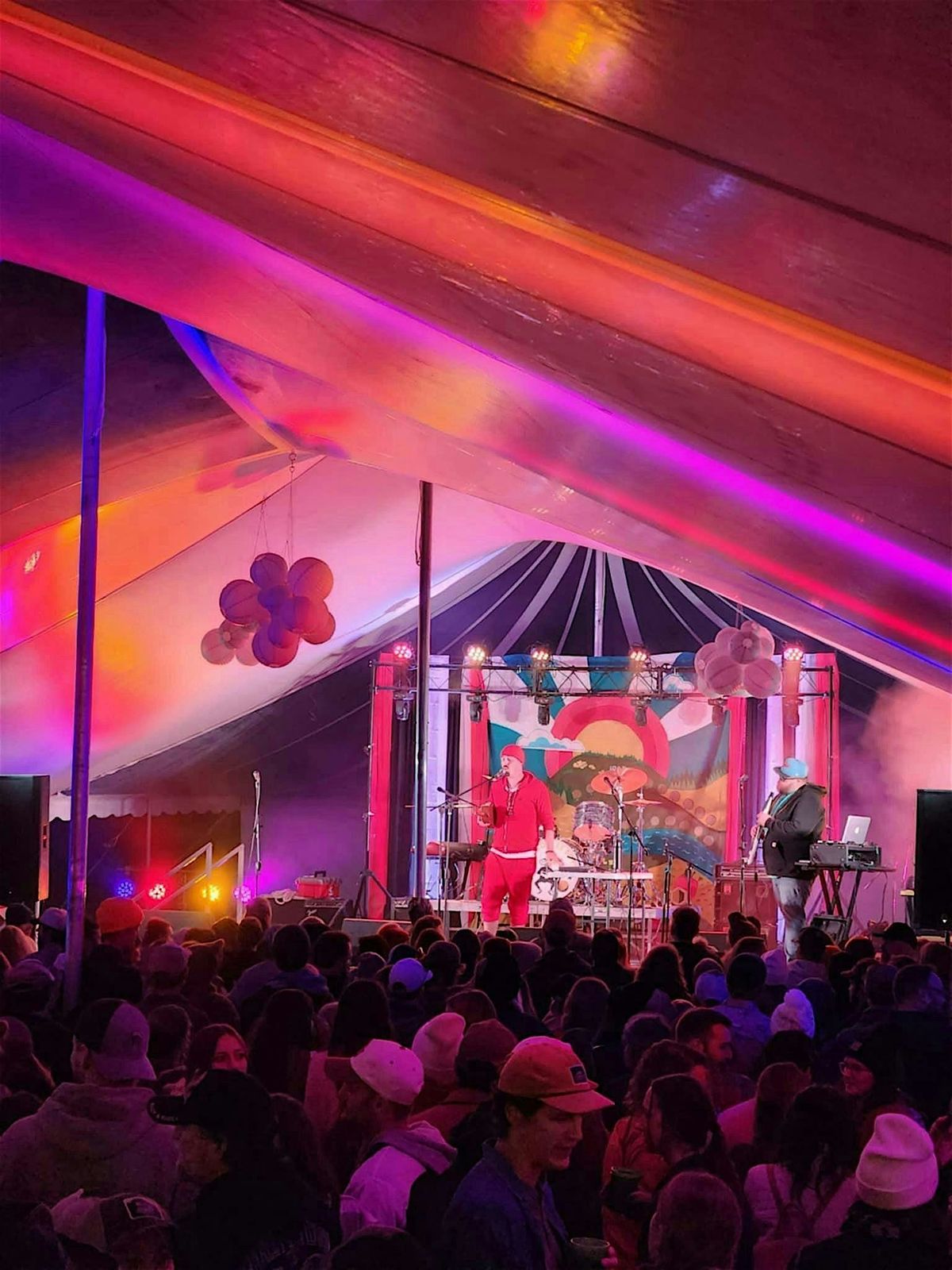 Honeycrisp Hootenanny 2025