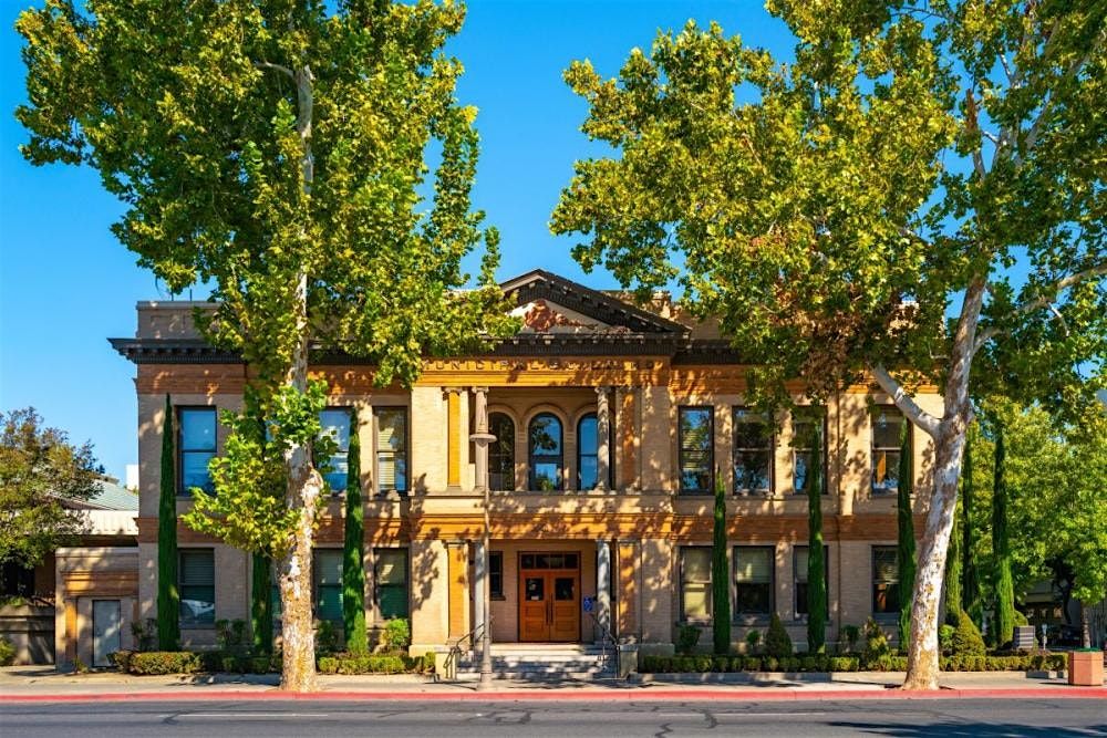 Adventurous Scavenger Hunt - Chico\u2018s Downtown Dazzling Dash