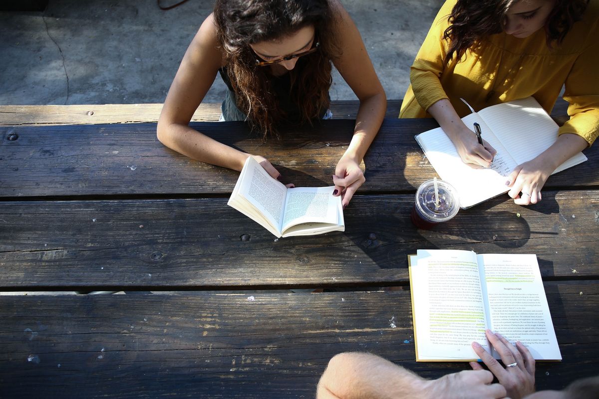 Book Discussion Group with Jenny Richardson-Schl\u00f6tter