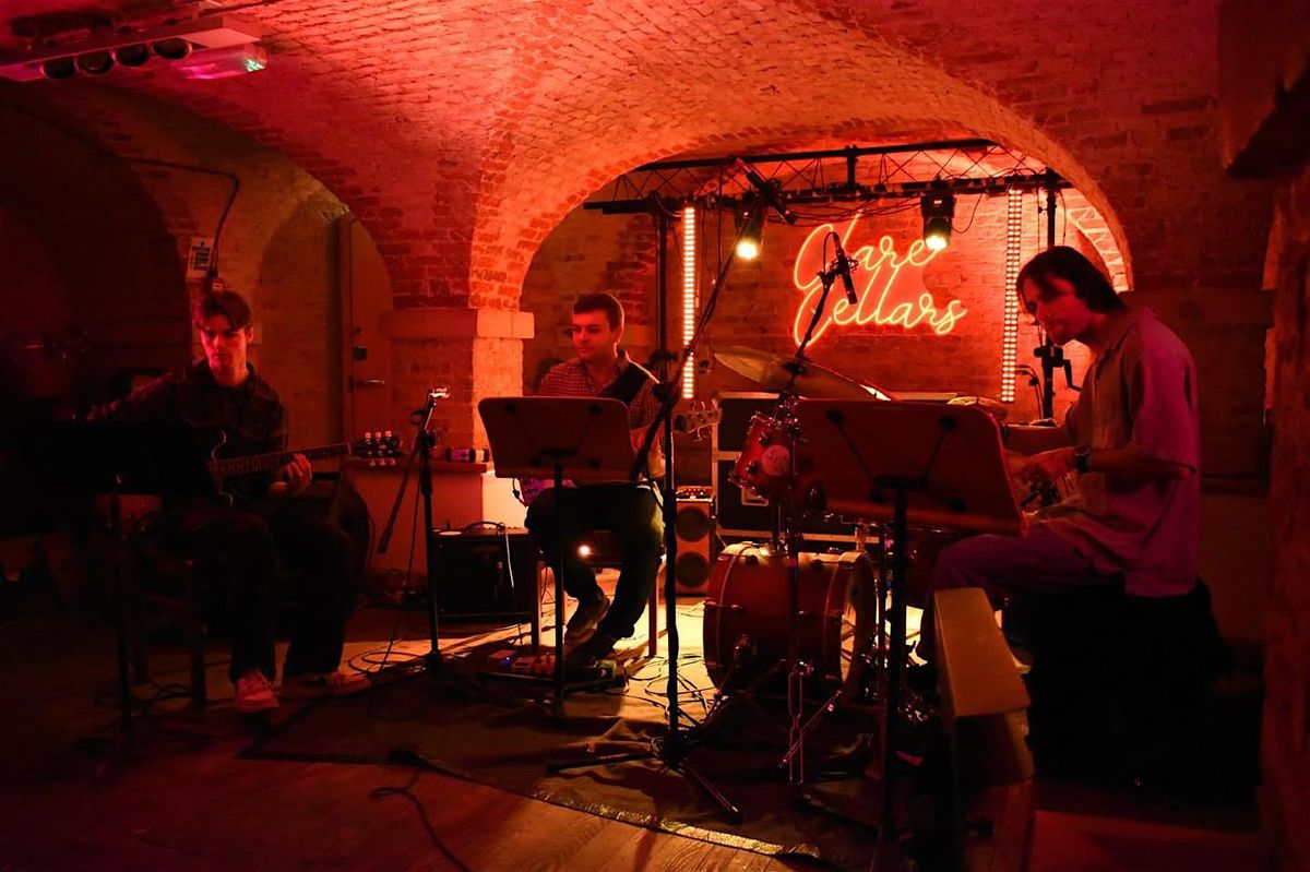 Contemp. Jazz & Blues\/Alt-Rock \u2013 Evans\/Diamand Trio Live at The Lock Tavern