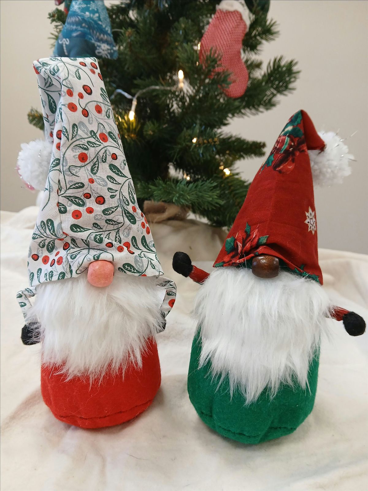 Make a Christmas Gnome with fivelittlegoldfish