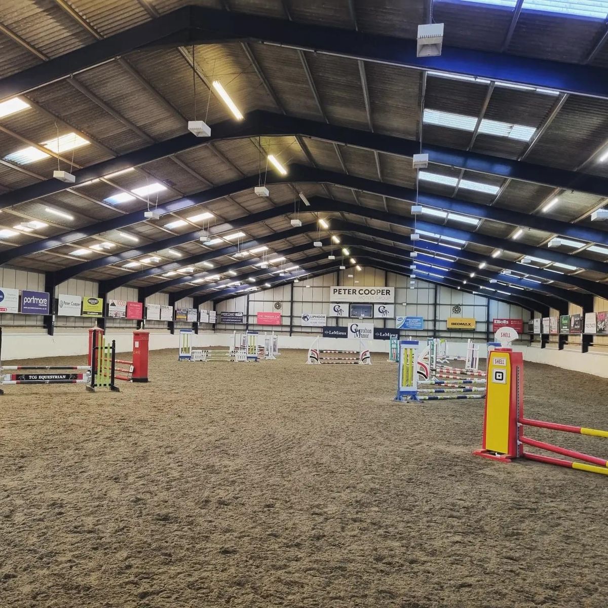 Crofton Indoor Showjumping 