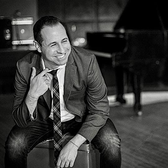 Grooving with Avi Wisnia