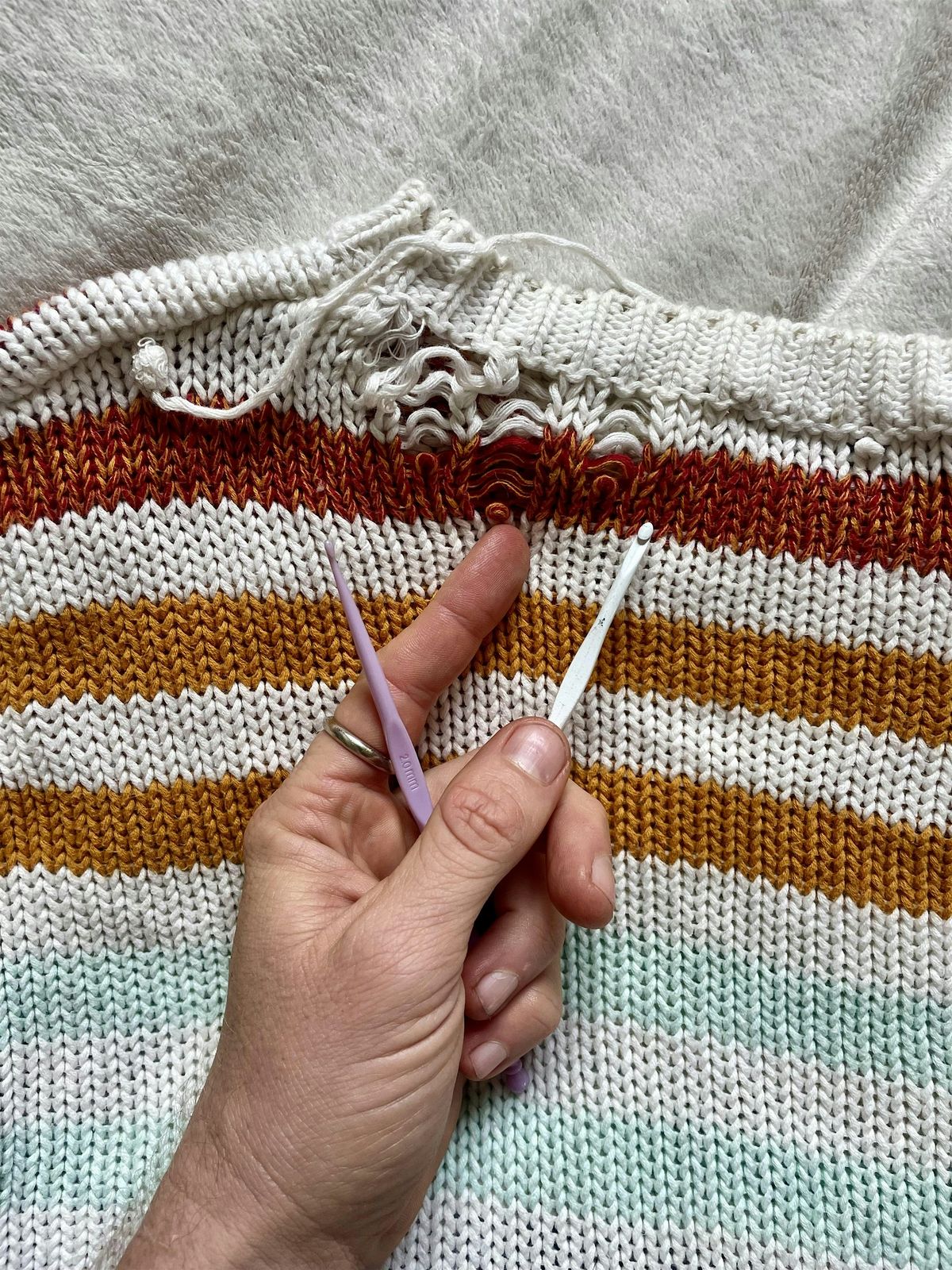 Knit Mending Classes with Cirrus