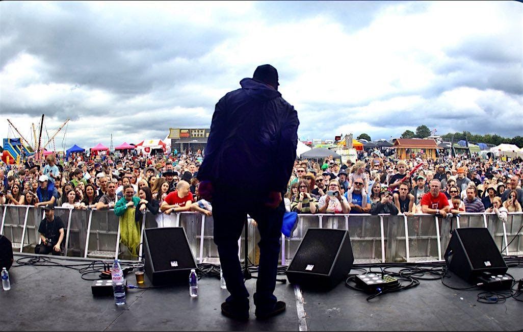 The Oasis Experience - Live at The Empire