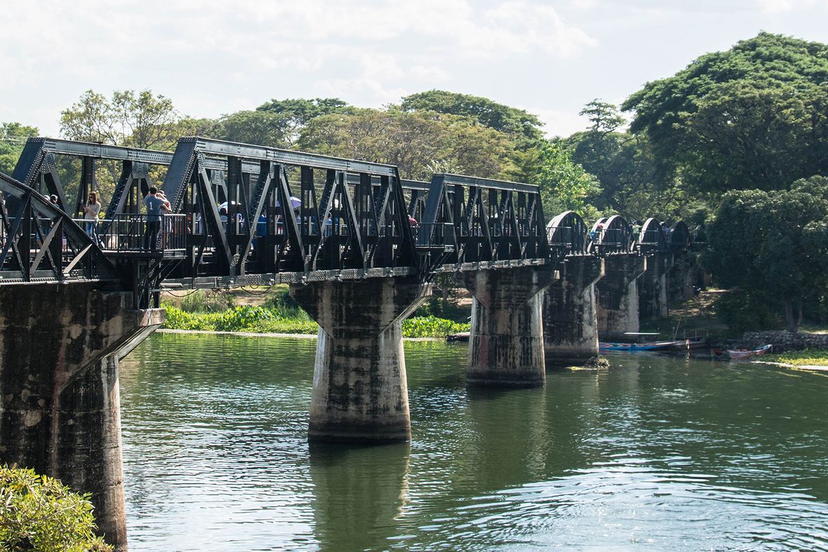 \ud83c\udfac The Bridge on the River Kwai (1957)