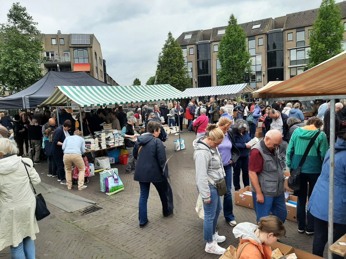 Boekenmarkt Amnesty Houten 