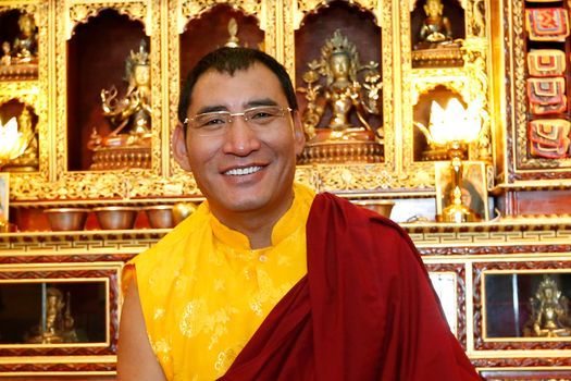 A talk with Amnyi Trulchung Rinpoche \u2013 Flashes of Lightning in the Dark of Night