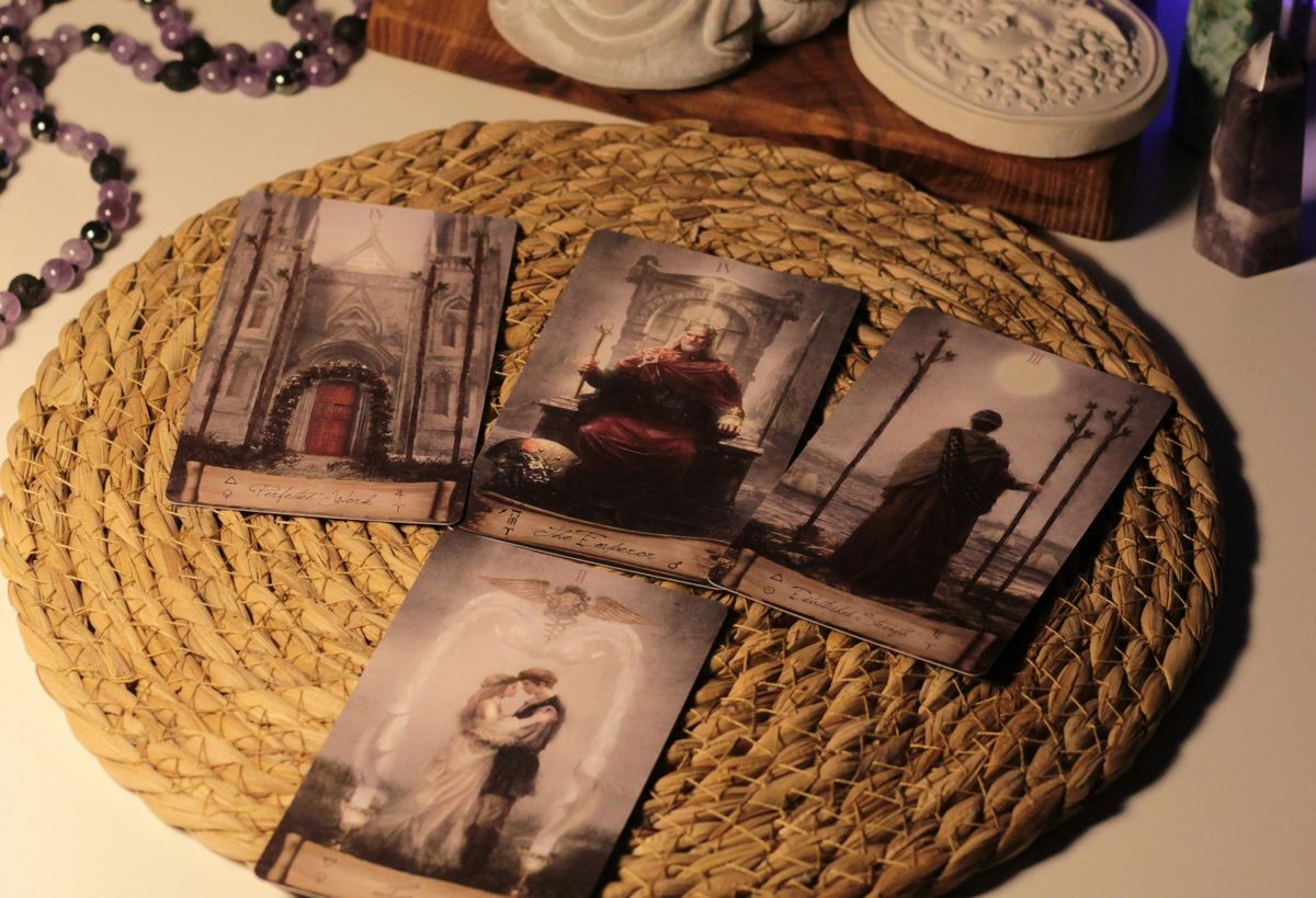 Advanced Divination with Tarot