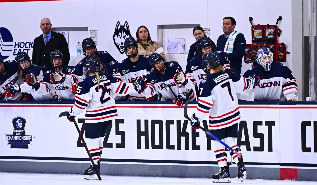 Merrimack Warriors at UConn Huskies Mens Hockey