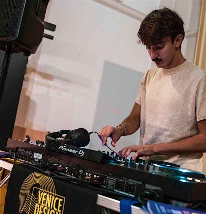 DJ set & Live Performance on the WERNS Installation