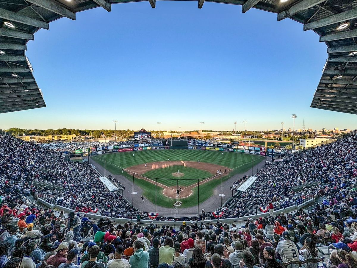 Richmond Flying Squirrels vs. Bowie Baysox: Independence Day Weekend with Glow Night and Fireworks