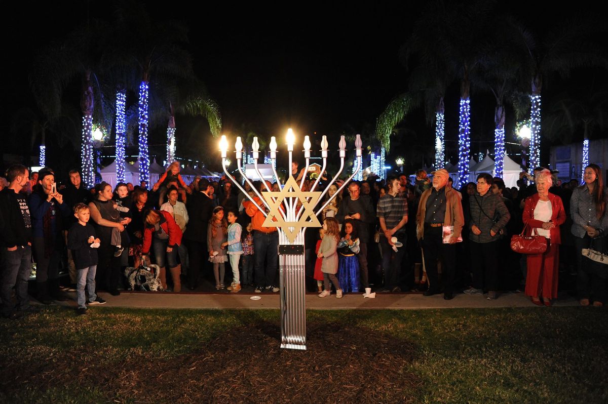 HANUKKAH & MENORAH LIGHTING