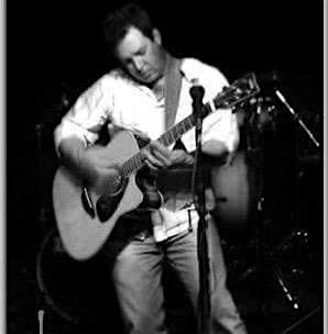 Free Live Music with Roger Bowyer at The Vineyard at Hershey!!