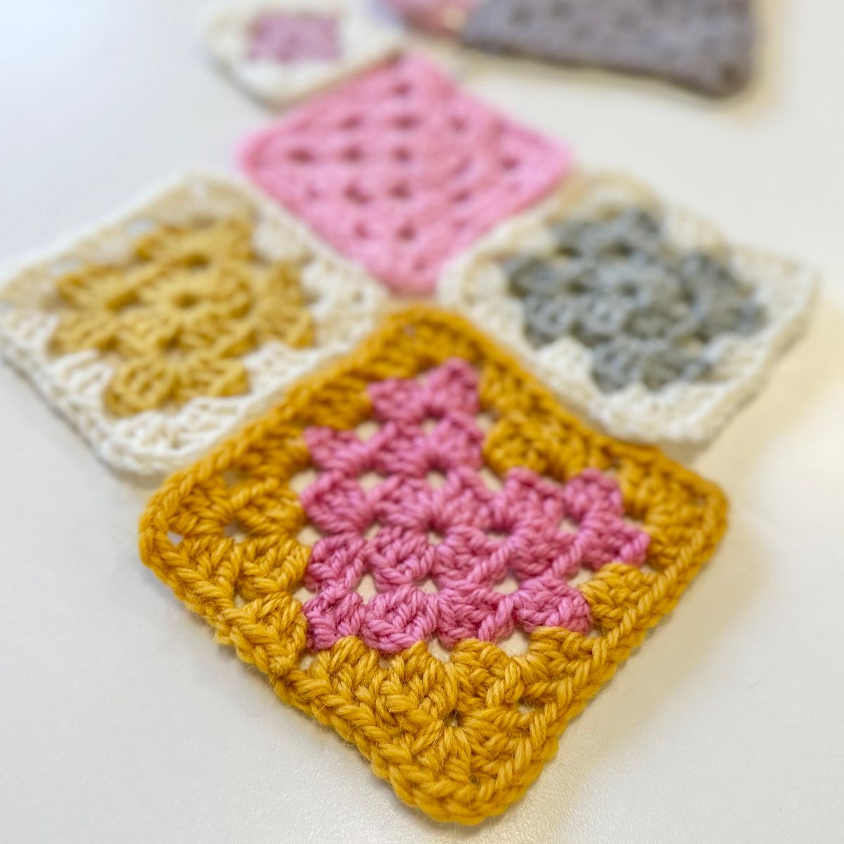 Beginner crochet: Your first granny square