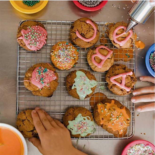 Family Day Cookie Decorating