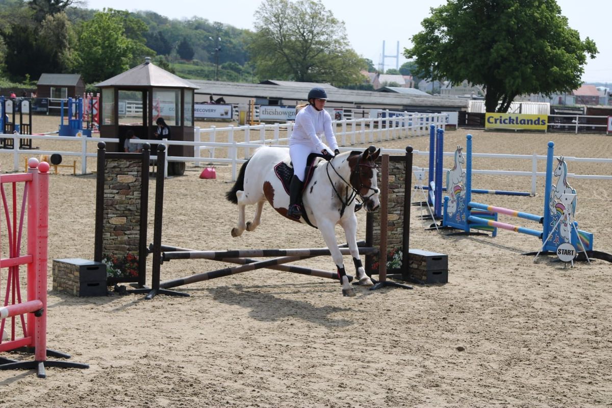 Team TDRC- A12 Showjumping Qualifers 