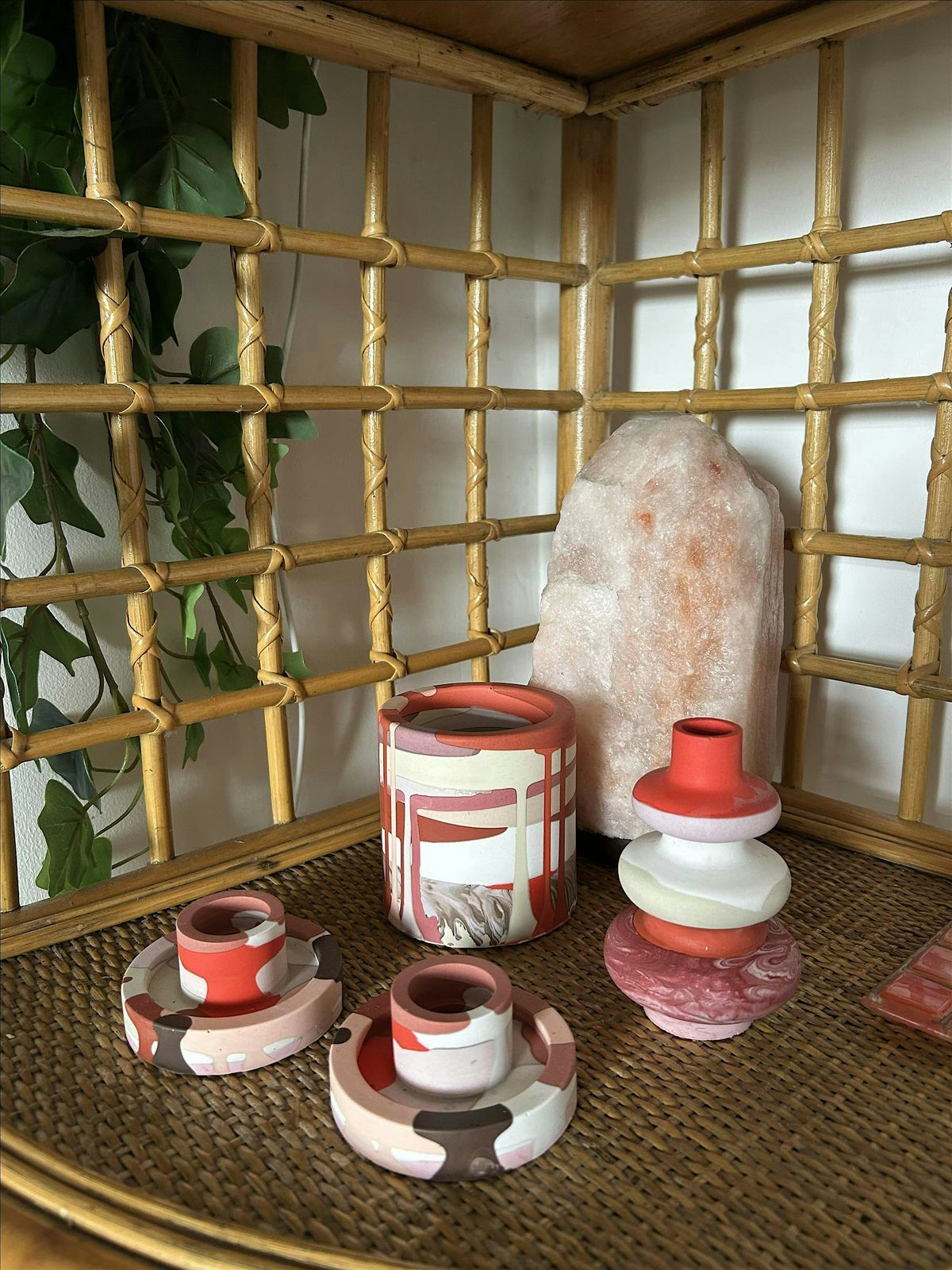 The Funky D\u00e9cor Workshop - Creative Jesmonite Class + Coffee & Cakes