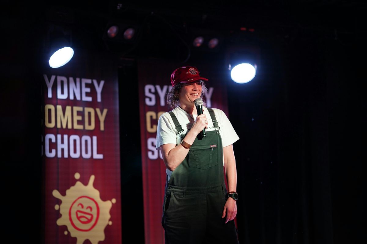 Stand-Up Comedy Course + Perform (4 weeks)