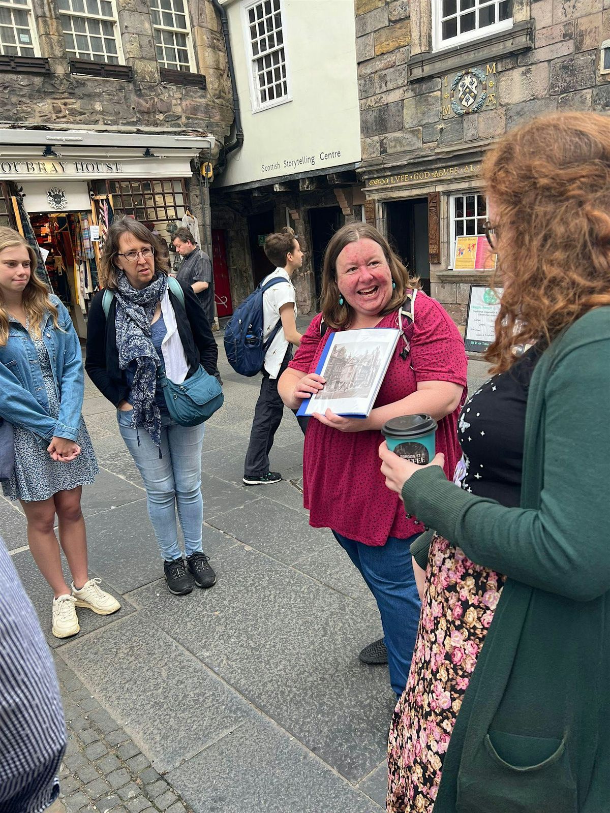 Women's History tour - Canongate (1.5 hours)