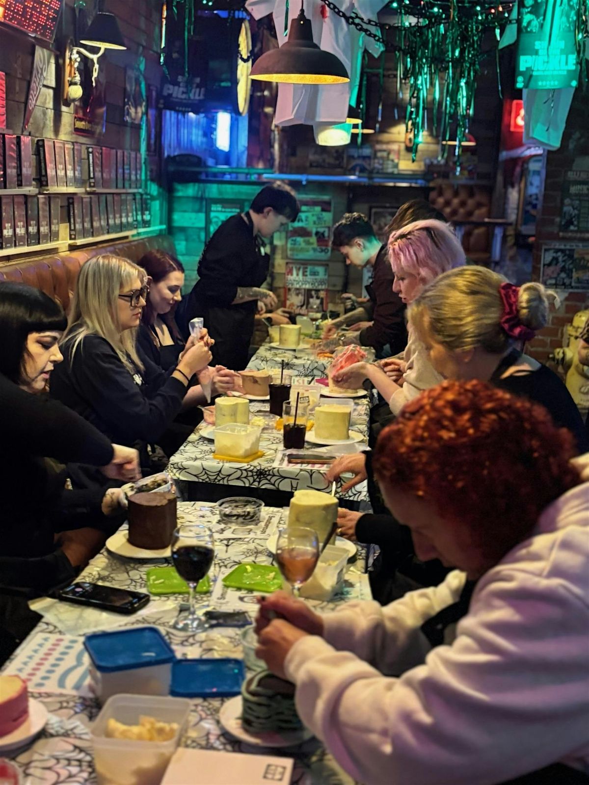 Smuttercups Christmas Cake Decorating Workshop