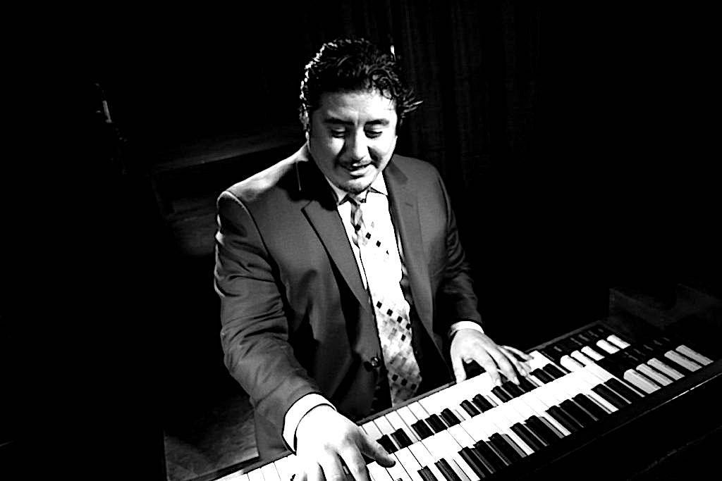 Jazz in the Garden featuring Carlos Ordiano