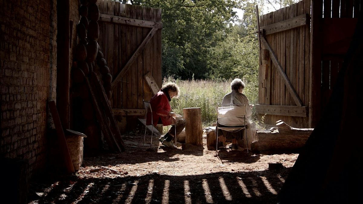 Preview Screening: GRAINS OF SAND by Sarah Gross
