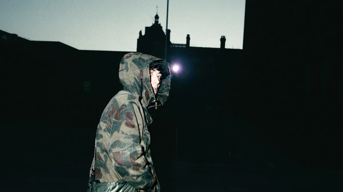 Interplanetary Criminal, Effy in New York