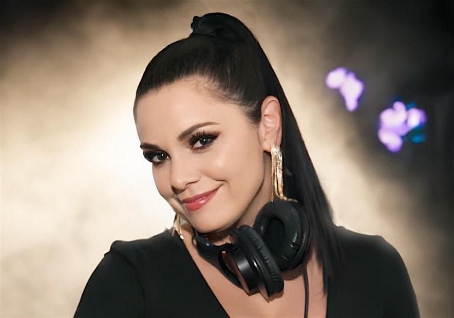 Angela Villin Live DJ at Luvwoo Bar (FREE)