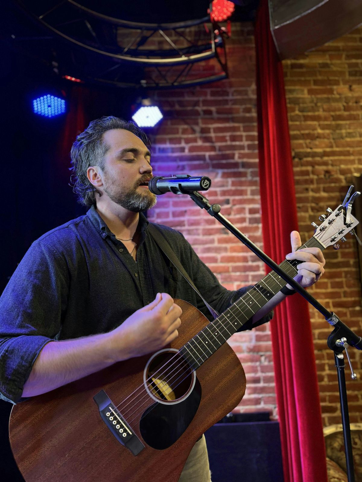 CRIM Night Bar Side Concert | Shane Heddy