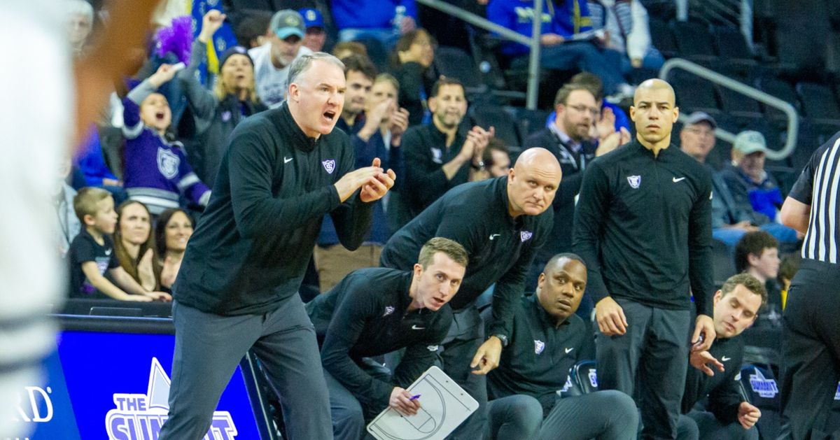 South Dakota Coyotes at St. Thomas Tommies Mens Basketball